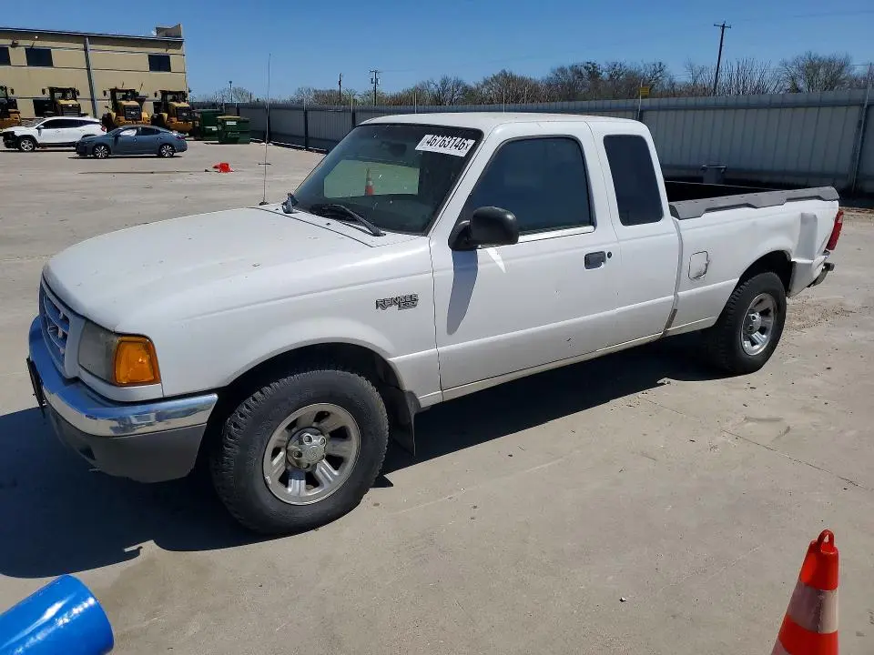 1FTYR14V81PB38690