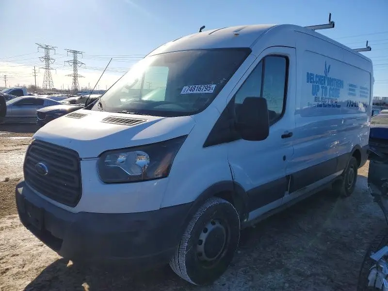 1FTYR2CM1FKA16207