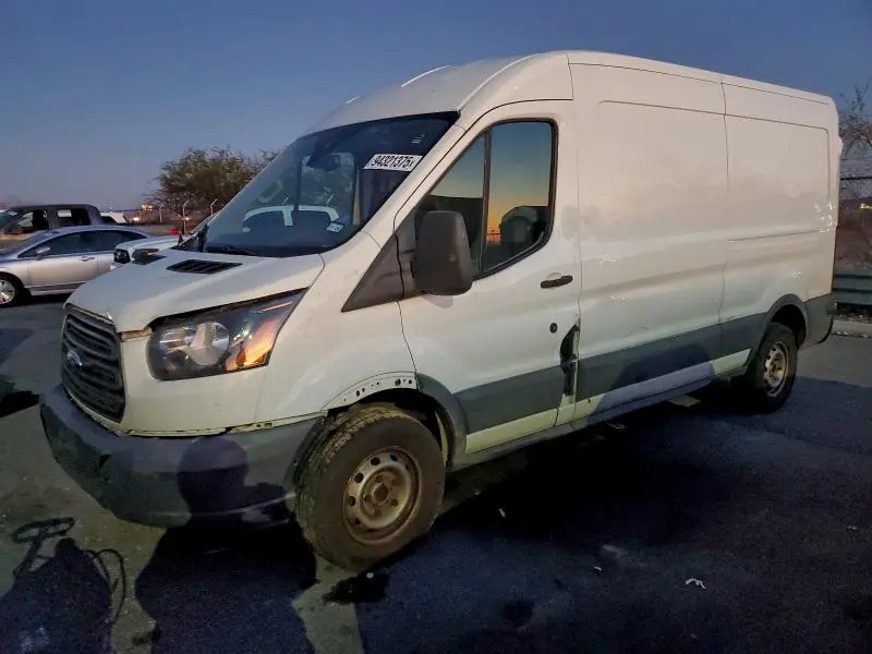 1FTYR2CM8JKB40600