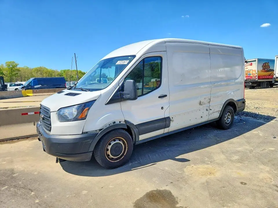 1FTYR2CM8KKB15990