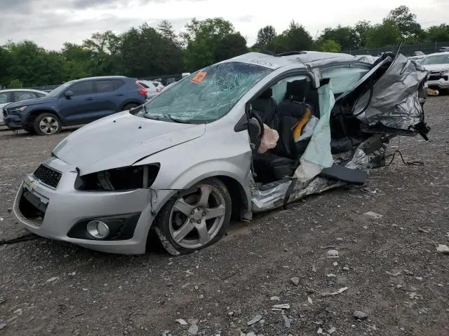 1G1JE5SH9C4125235