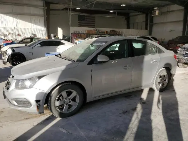 1G1PE5SB5G7196569