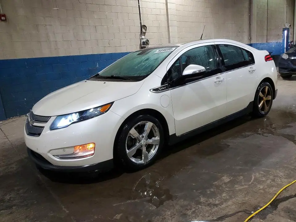 1G1RB6E42CU108206