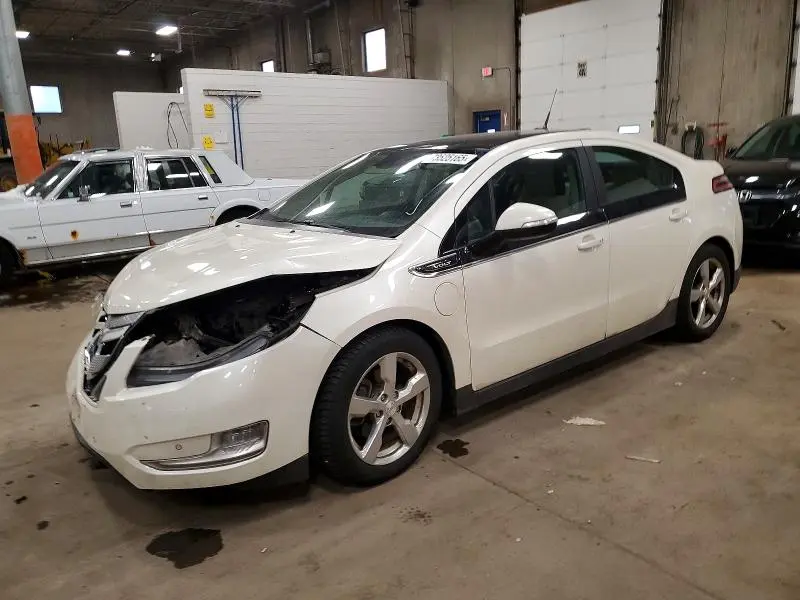 1G1RD6E47CU103027
