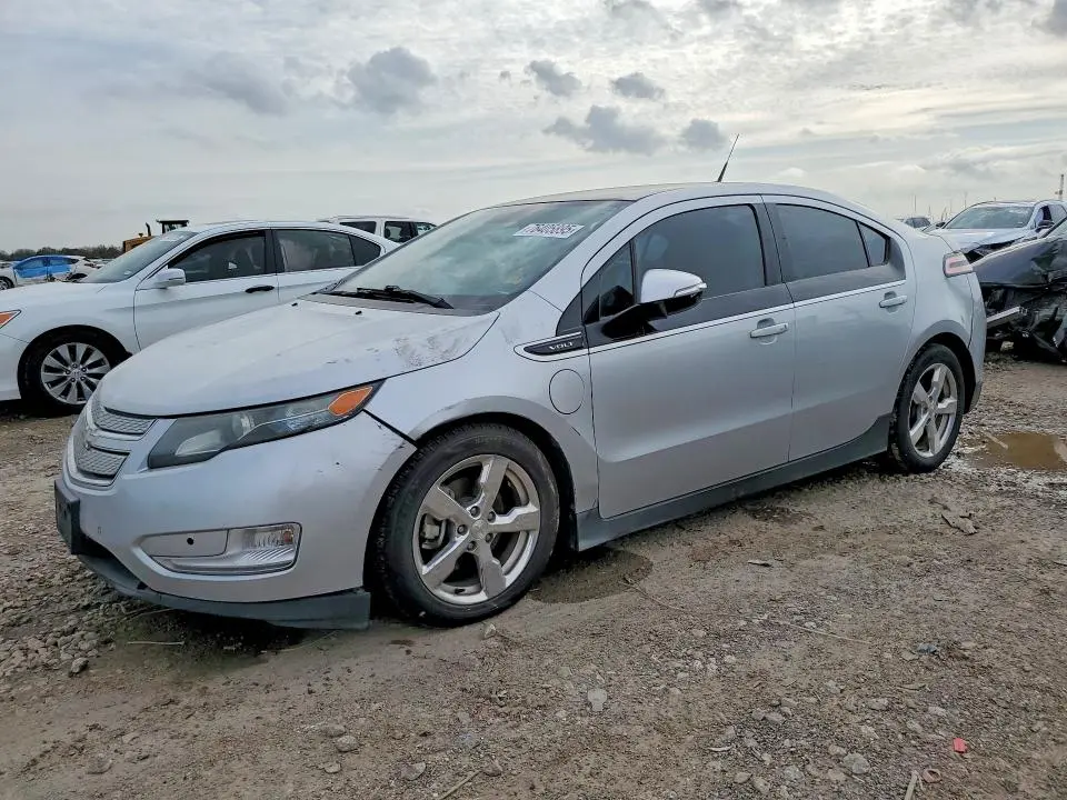 1G1RD6E48CU100623