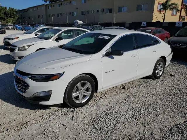 1G1ZB5ST1NF187932