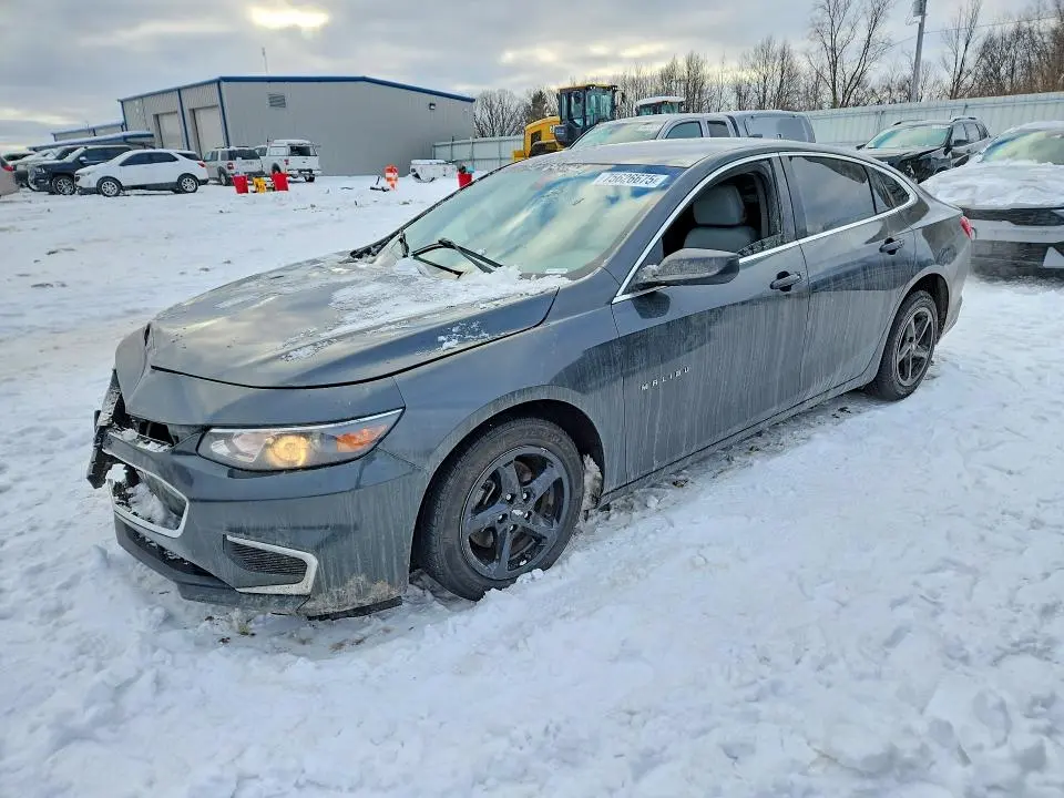 1G1ZB5ST5HF105074