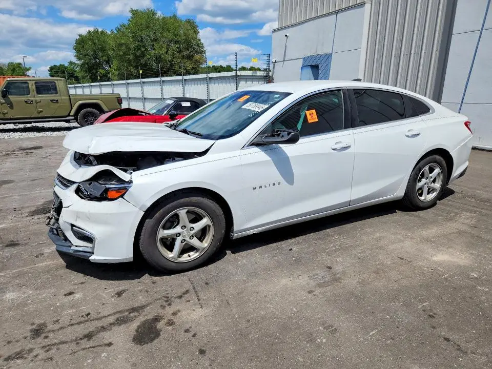 1G1ZB5ST5JF104562