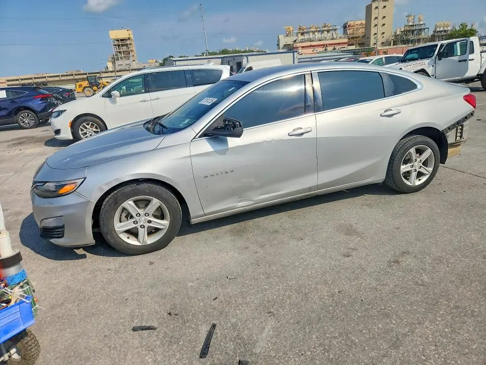 1G1ZB5ST6LF146211
