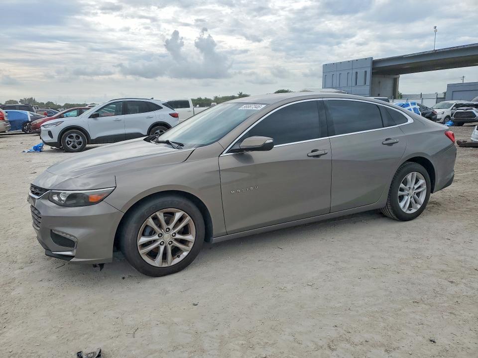 1G1ZD5ST1JF155812