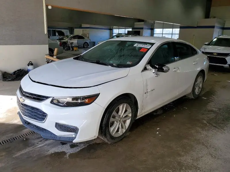 1G1ZD5ST1JF201185