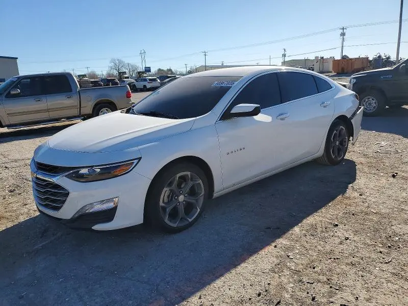 1G1ZD5ST1NF115834