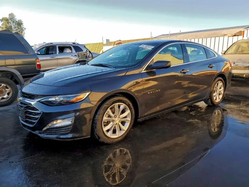 1G1ZD5ST1PF185823