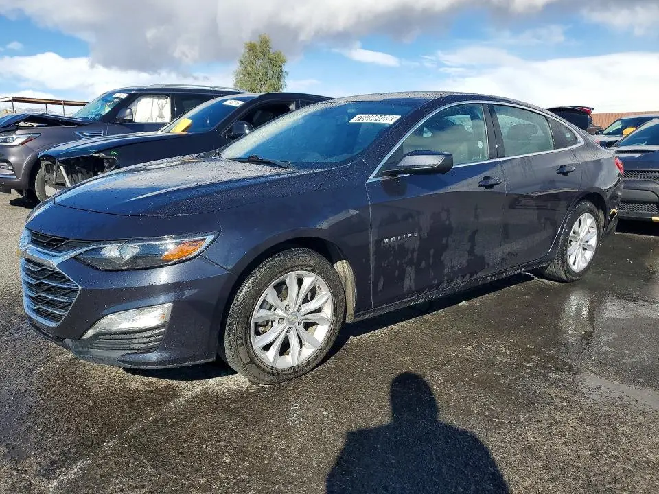 1G1ZD5ST2PF111939