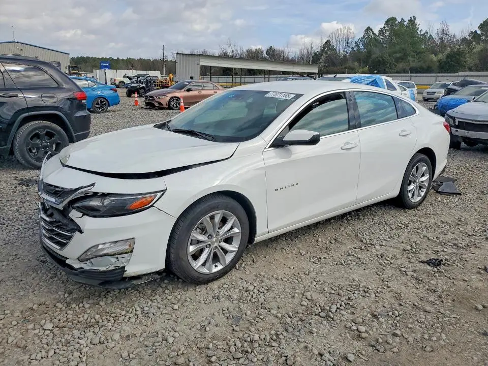 1G1ZD5ST2SF152659