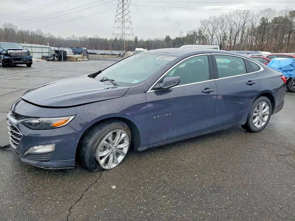 1G1ZD5ST4SF145731