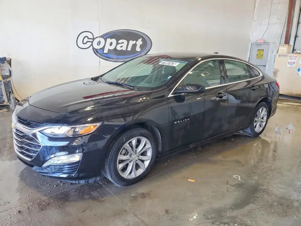 1G1ZD5ST5SF145592