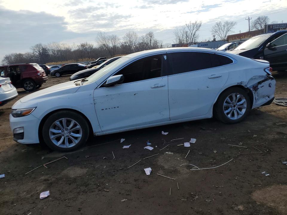 1G1ZD5ST6KF183915