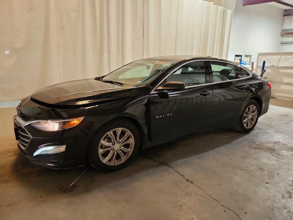 1G1ZD5ST8PF190260