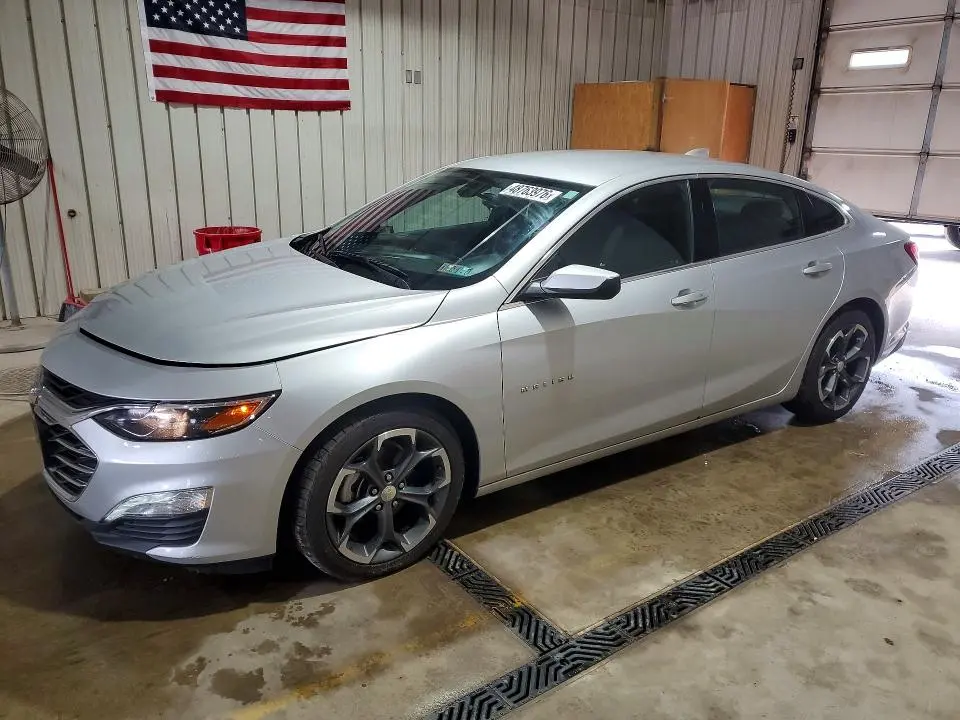 1G1ZD5ST9NF162061