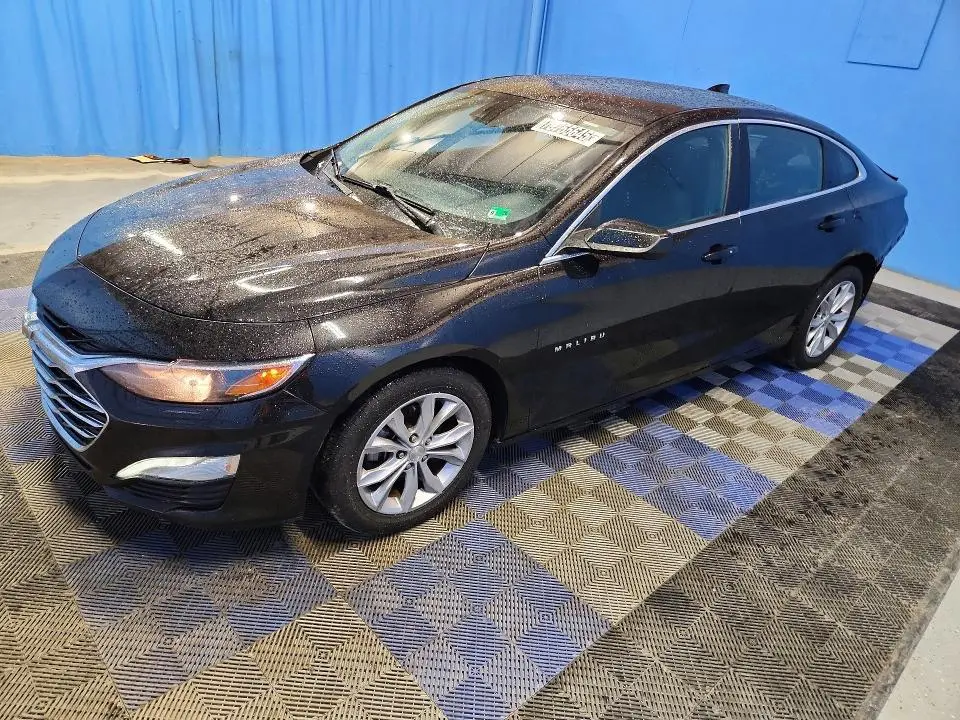 1G1ZD5ST9PF136174