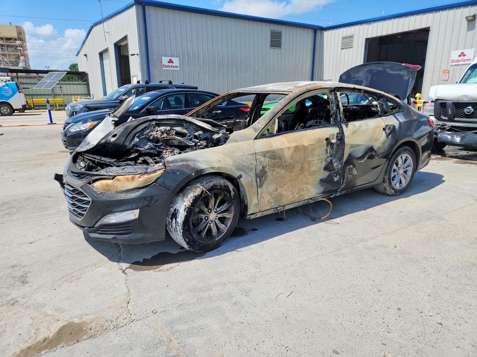 1G1ZD5ST9PF167957