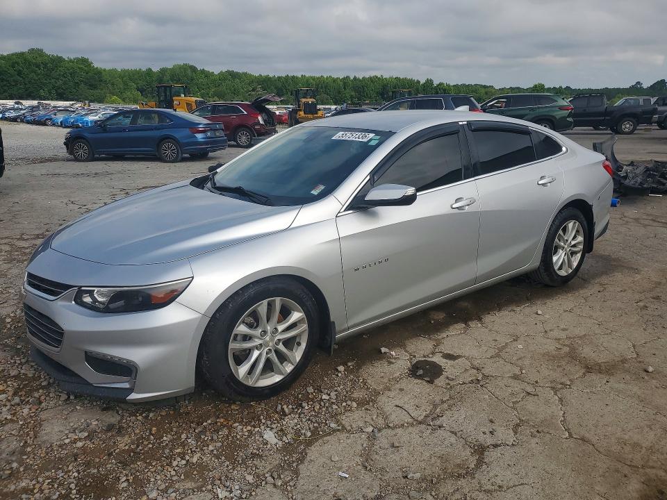 1G1ZE5ST3HF200952