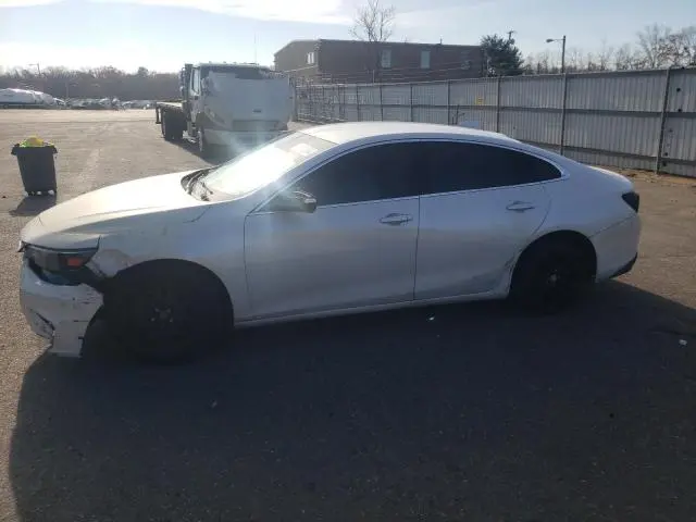 1G1ZE5ST9GF201957