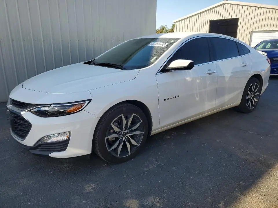 1G1ZG5ST2RF200579