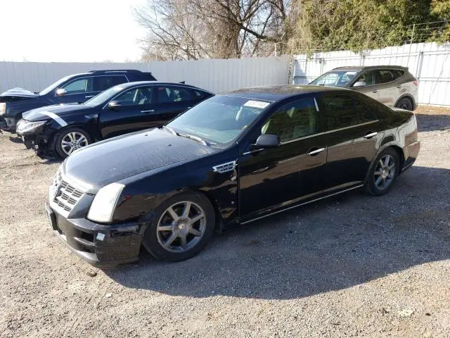 1G6DW67V280207640