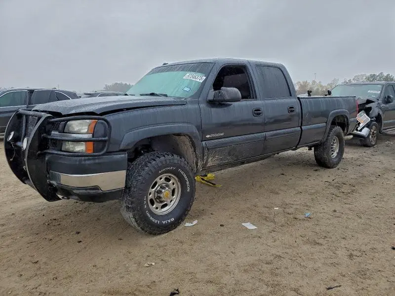 1GCHC23U33F185330