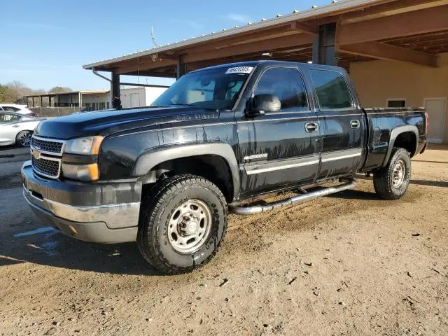 1GCHC23U35F845031