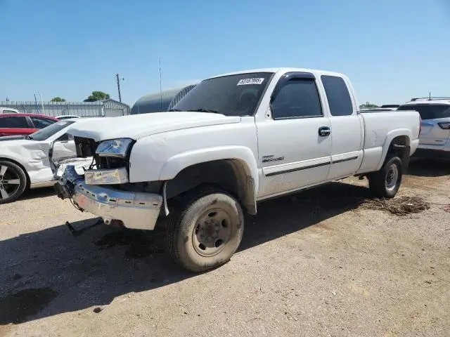 1GCHC291X3E352317