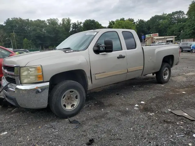 1GCHC29K48E217723