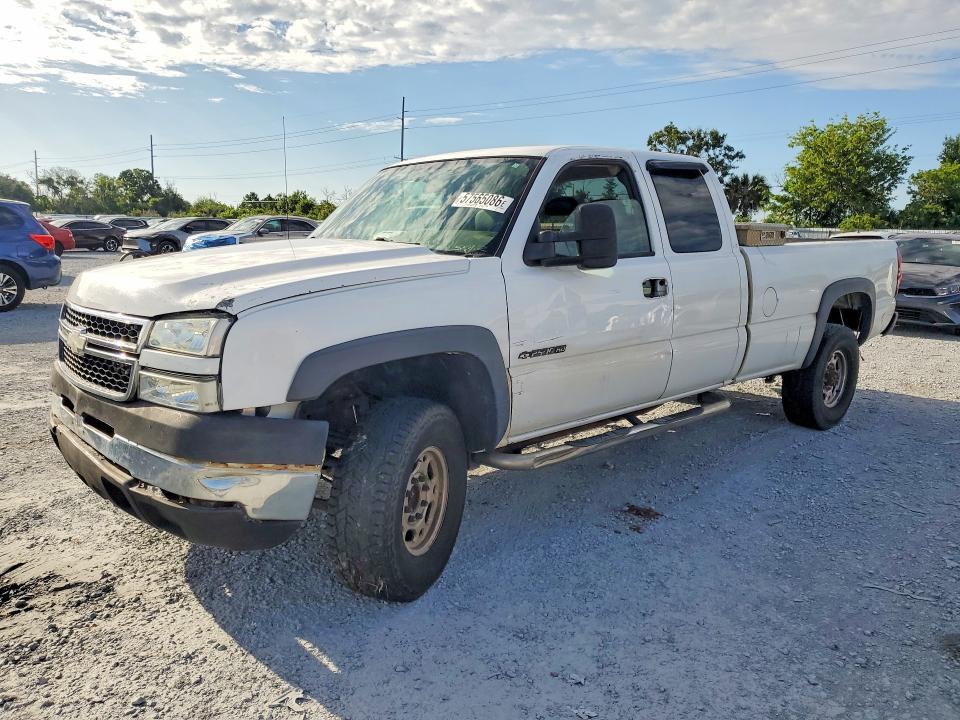 1GCHC29U54E185439