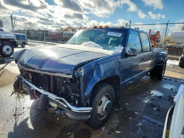 1GCHC33F0WF012764