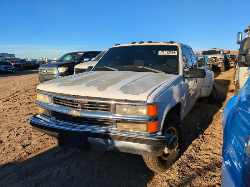 1GCHC39J2WF005794