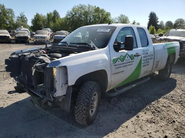 1GCHC49KX9E110110