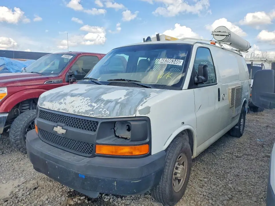 1GCHG35K881159610