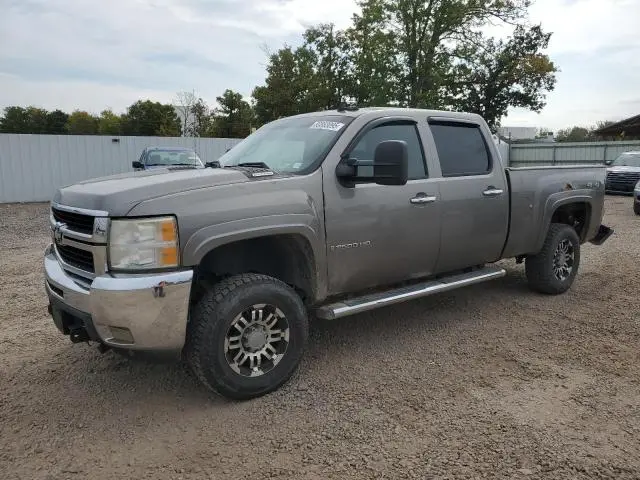 1GCHK236X8F153681