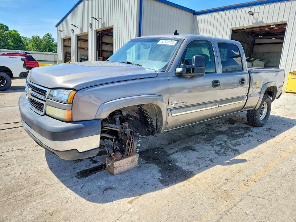 1GCHK23D17F144879