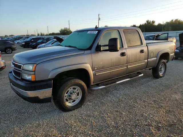 1GCHK23D56F150182