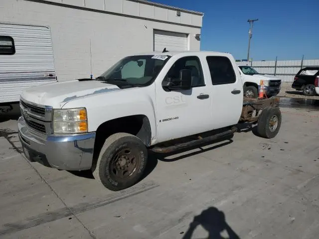 1GCHK23K98F106378