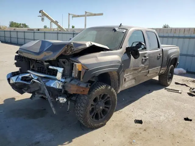 1GCHK23KX8F140376
