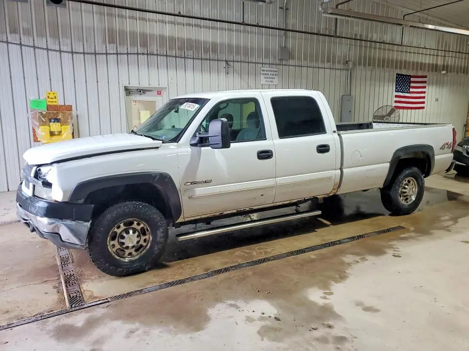 1GCHK23U83F163312