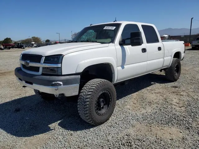 1GCHK23U83F256329