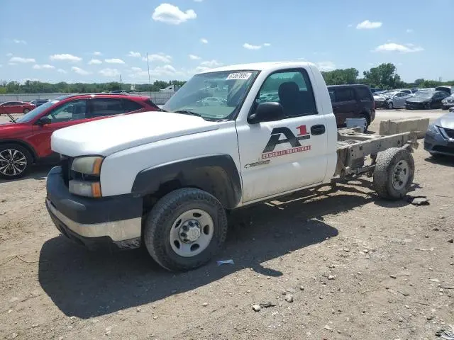 1GCHK24U57E181759