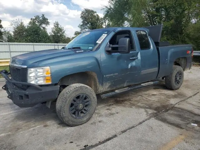 1GCHK29K97E574543