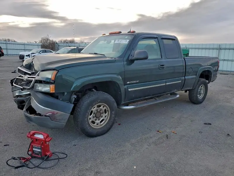 1GCHK29U85E157638