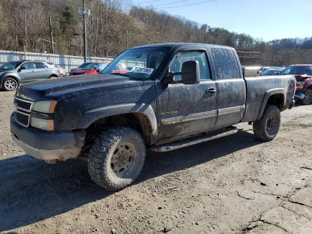 1GCHK29U86E113821